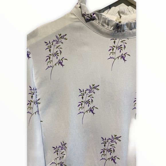 Floral blouse in white size 8 - Picture 5 of 8